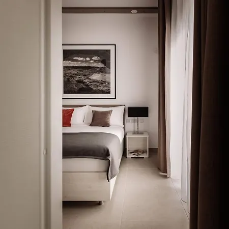 Hotel Urban Isle